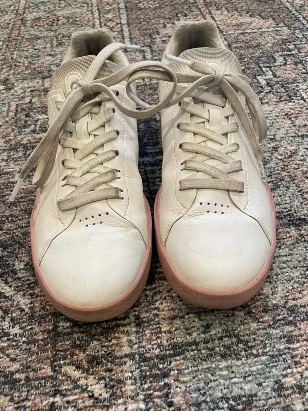 On Running The Roger Advantage Sneakers White Women’s 7.5